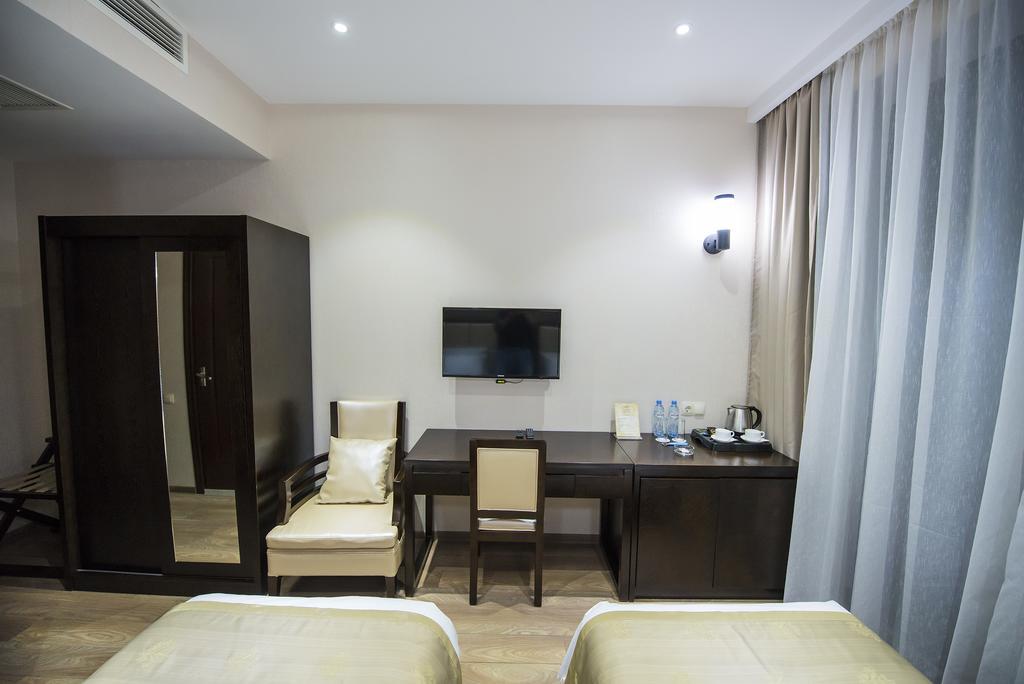 Tbilisi Inn Kültér fotó